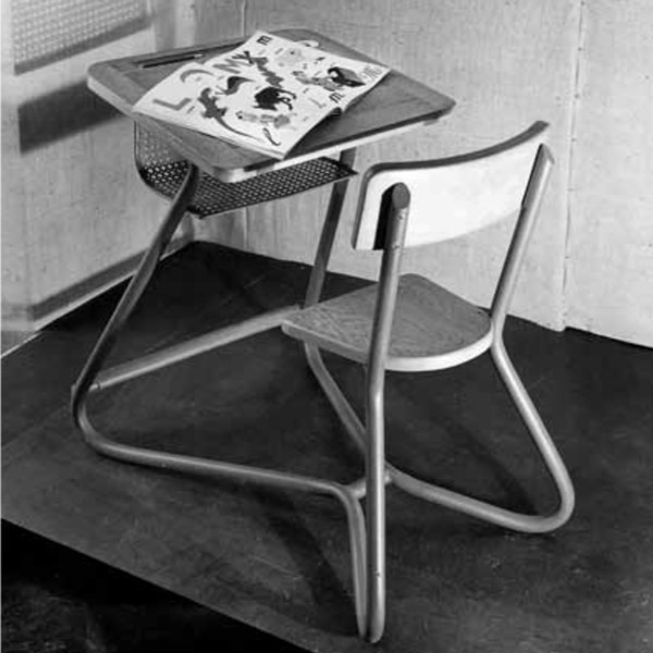 Jacques Hitier School desk | Bureau d'écolier de Jacques Hitier | Exhibition 1949